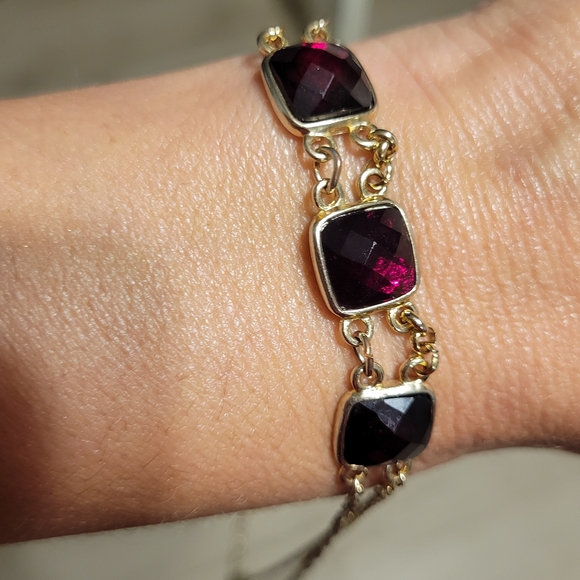 Gold Link Bracelet with Deep Purple Gemstones - Picture 2 of 2